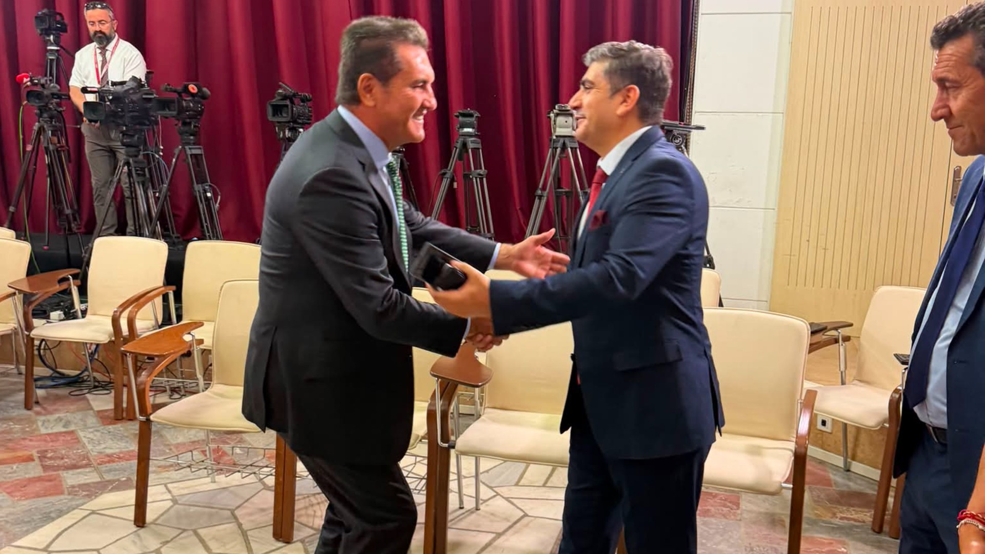 Turhal İçin Ankara Temasları: Hüseyin Akgün’den Dikkat Çeken Mesaj